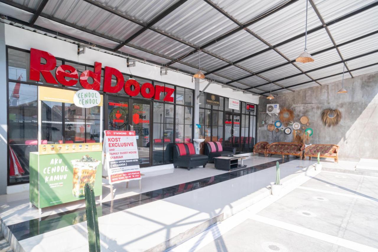 Reddoorz Syariah At Winong Nganjuk Hotel Eksteriør billede