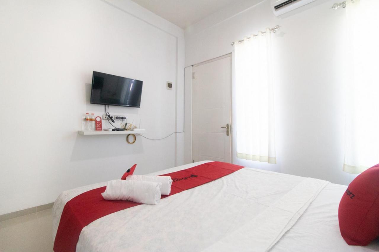 Reddoorz Syariah At Winong Nganjuk Hotel Eksteriør billede